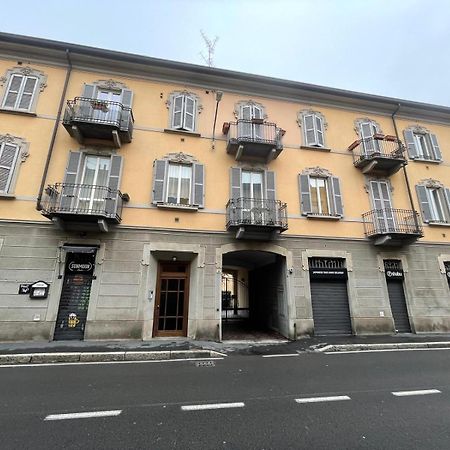 Gelsomino Appartamento Con Posto Auto Nel Centro Di 蒙扎 外观 照片