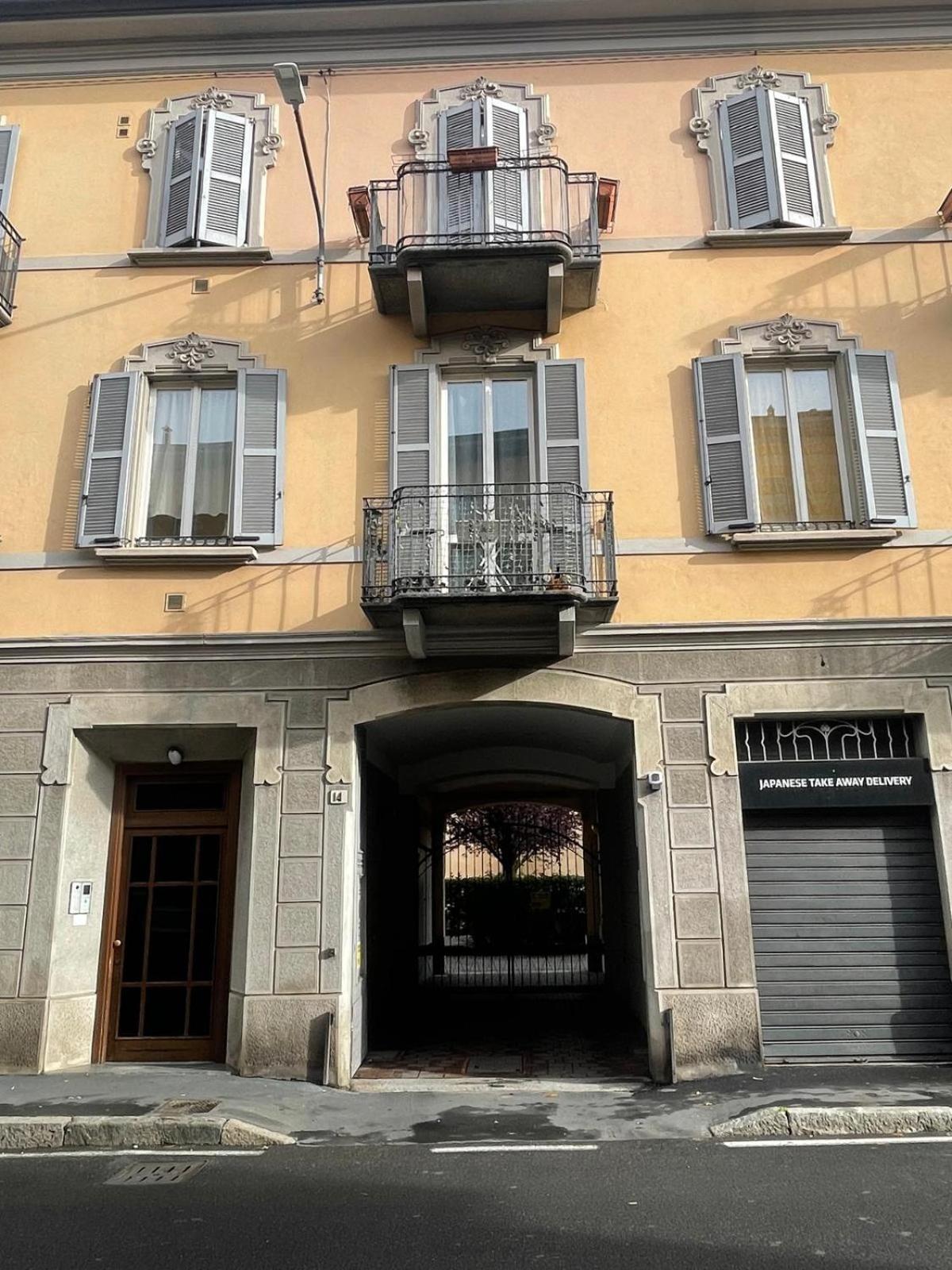 Gelsomino Appartamento Con Posto Auto Nel Centro Di 蒙扎 外观 照片